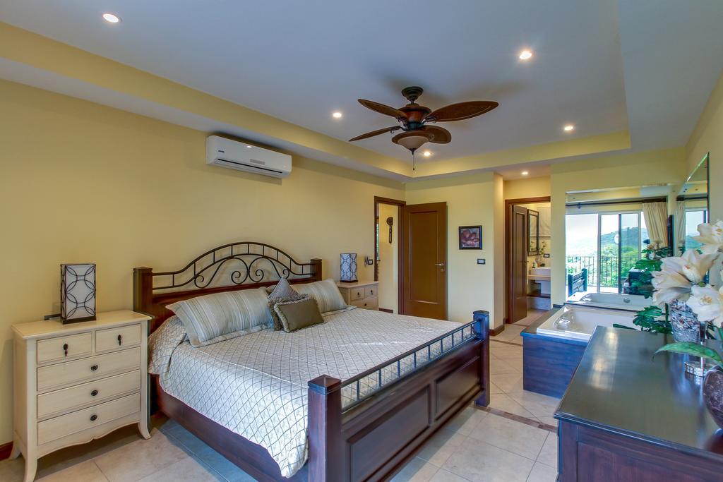 Naxos 16 Apartment Tamarindo Bagian luar foto