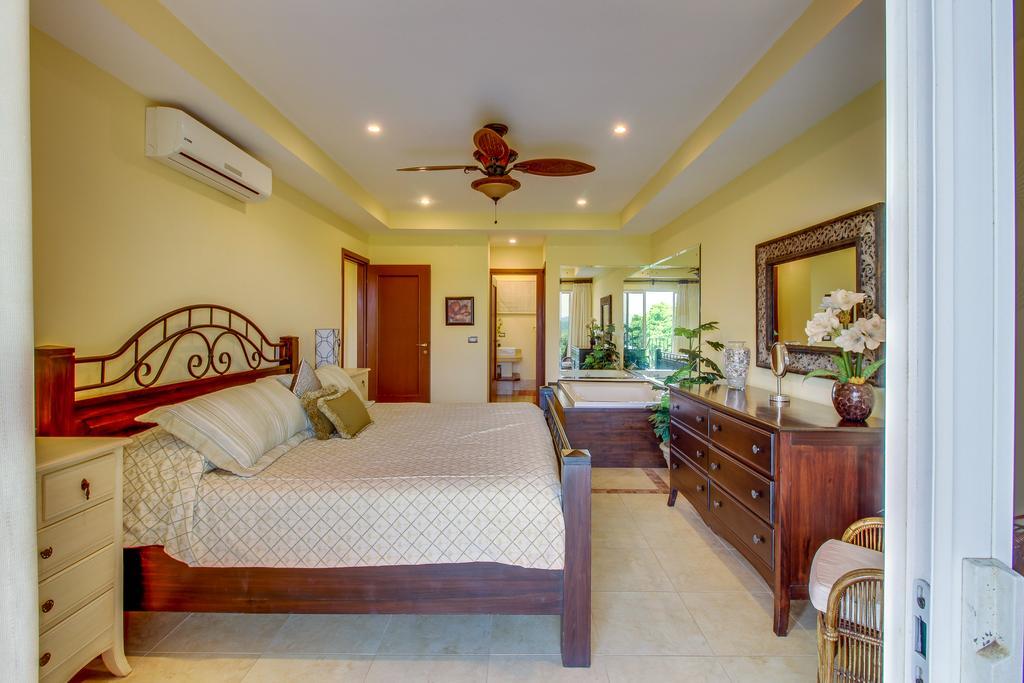 Naxos 16 Apartment Tamarindo Bagian luar foto